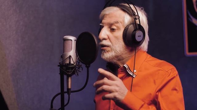 Ефрем Амирамов .  