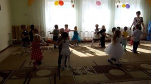 Парный танец "Кнопочка" в детском саду. Младшая группа