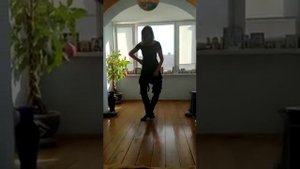 Народный танец видео урок 1 по предмету НСТ тема шаг с каблука с притопами,переменный с каблука для