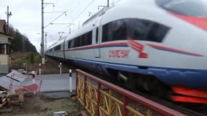 Проезд Сапсана мимо станции Черное