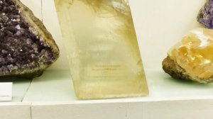 Музей Самоцветы Москва. Коллекция минералов и горных пород.