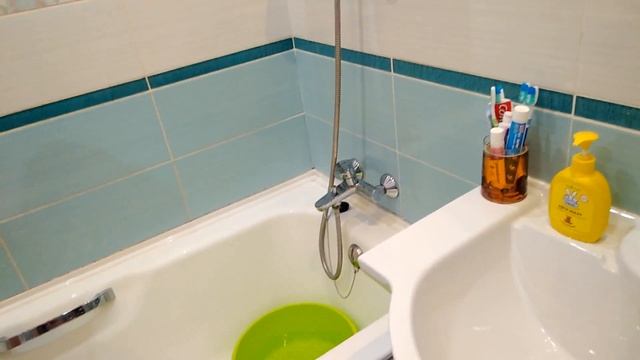 1000 ЛАЙКОВ и следующий ПАПА ОБЛИВАЕТСЯ ХОЛОДНОЙ ВОДОЙ!!! смотреть онлайн