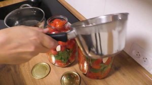 Помидоры с базиликом. Очень простой рецепт. Заготовка на зиму | Скорняковы