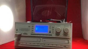 Центр оцифровки с проигрывателем винила, CD, кассет, MP3, радио Boytone A29