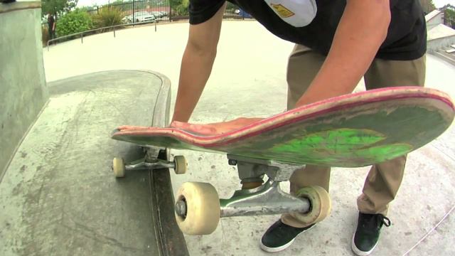 How-To Skateboarding: Frontside Five-0 with Jimmy Cao смотреть онлайн