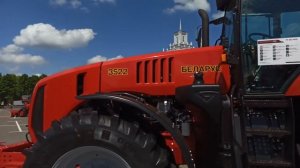 Супертрактор МТЗ Беларус 3522. 75 лет Минскому тракторному заводу. SuperTractor MTZ Belarus 3522.