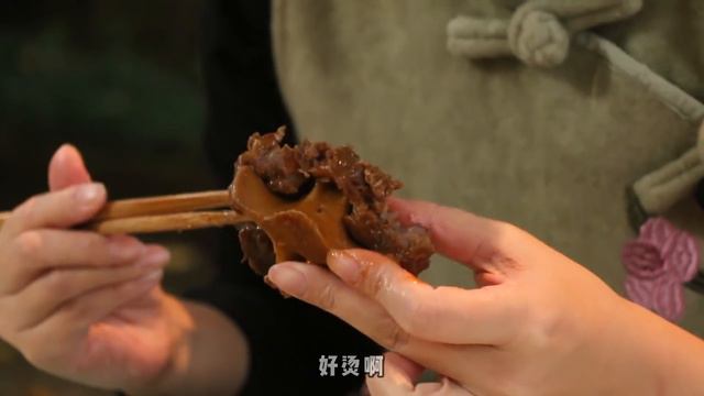 小雨做紅燒牛尾巴，醬汁味濃，下飯太過癮，第一次吃就愛上！ 【市民朱小雨】