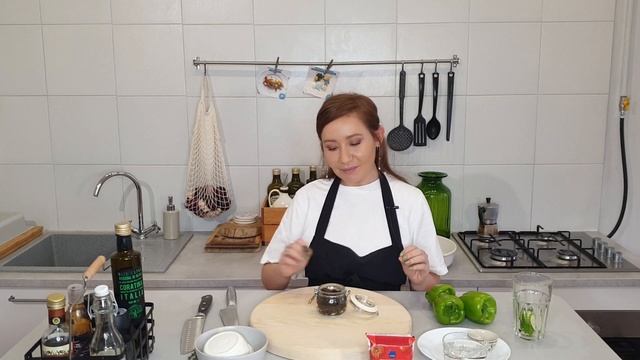 Перцы фаршированные сыром рикотта и оливками. Рецепт тапенады из оливок. смотреть онлайн