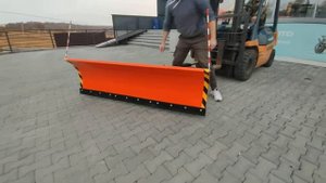 Снегоуборочный отвал для вилочного погрузчика 2м