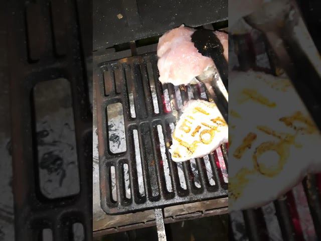 Индейка на решетке гриль #shorts смотреть онлайн