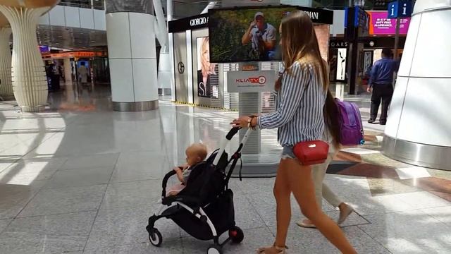 Международный аэропорт в Куала-Лумпур смотреть онлайн