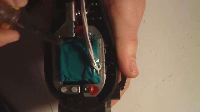 Шумит и вибрирует машинка для стрижки. Брак сборки, ремонт. смотреть онлайн