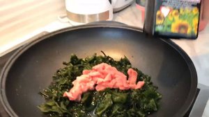 Как готовить Корейский суп с морской капустой? 미역국 쉽게 끓이는 법!!!/ Korean Food