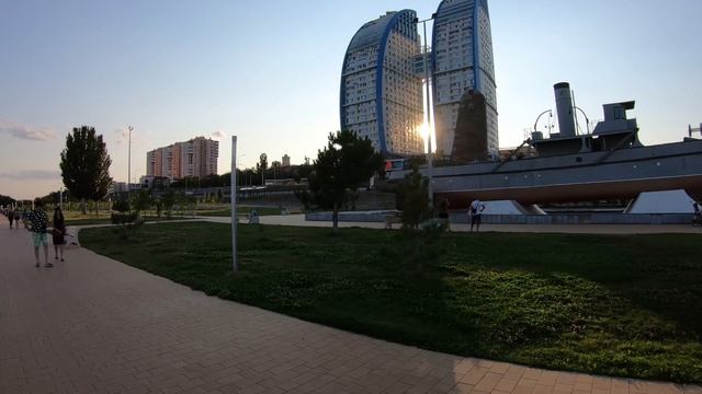 Городская суета в 4к. TimeWarp  и time-lapse видео. Ускоренная интервальная видеосъемка.