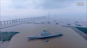 В Китае Легендарный крейсер Минск развлекает туристов