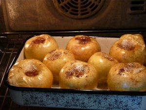 Яблоки печенные.