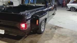 1989 Chevy C30 Dually Bagged Start Up, Walk Around, Dropping Bags