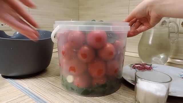 помідори квашені.Помідори на зиму.помідори з моєї грядки.