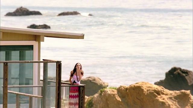 Ashton Kutcher Nikon TV Commercial ft. Kyle Koromaldi - "Malibu" смотреть онлайн