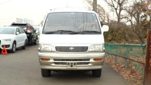 1995 Diesel Toyota HiAce 4WD Review - Limited Edition!!