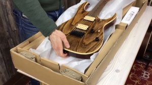 Unboxing Ibanez RG421HPAM-ABL