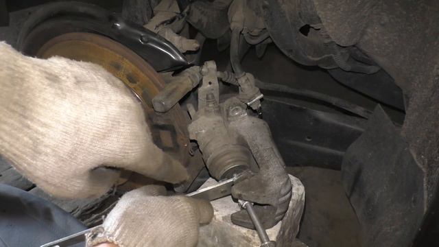 Как утопить поршень заднего суппорта: без тисков и съёмников! смотреть онлайн