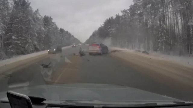 Момент смертельного ДТП в Ленинградской области. смотреть онлайн