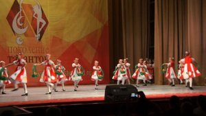 "Я по ягоды ходила" танцевальный коллектив "ЮНОСТЬ"