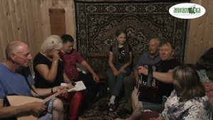 Анастасия Калиниченко! Все в частушке отразится:Новый день и прошлый век.