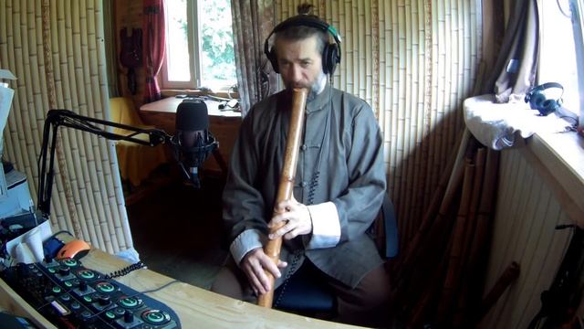 Live zen looping with Hocchiku 2.6 смотреть онлайн