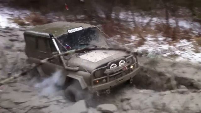 УАЗ ЛЕДОКОЛ прохождение сложного участка смотреть онлайн