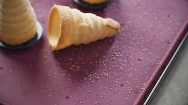 Tupperware Cornet Party. RADZIŅU FORMAS.КОНУС УЛЬТРАПРО смотреть онлайн