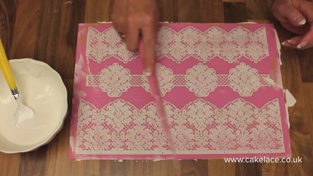 Украшения из айсинга с помощью силиконового коврика