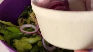 Идеи для новогоднего стола. Азиатский салат «Огурцы с листьями нори»