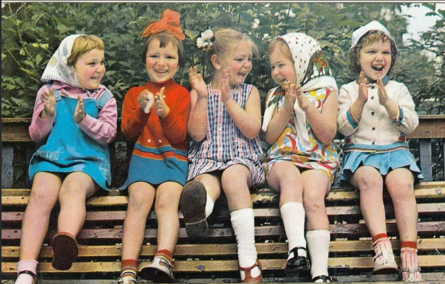 Нет, друзья, мы с вами не кудесники. Автор текста Лев Шапиро. Стихи. смотреть онлайн