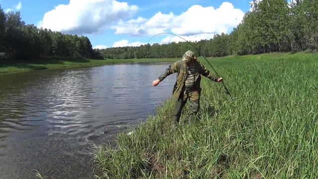 МЕДВЕДЬ ПОРВАЛ КРЫШУ/ В ИЗБУ НА ДВЕ НОЧИ/ часть 2 #тайгахмао #жизньвтайге #изба