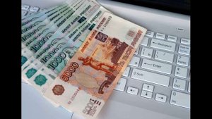 В День пожилого человека пенсионерам выдадут по пять тысяч рублей