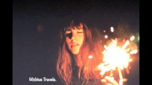 Je Me Perds De Vue - Melody's Echo Chamber