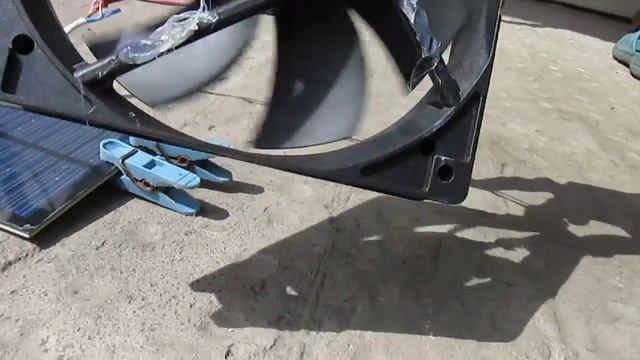 Solar Panel 18v 2wat Turns The Fan 12v / солнечная батарея крутит вентилятор смотреть онлайн