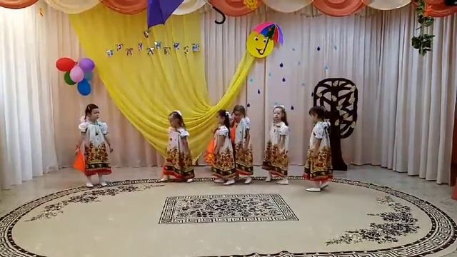 ТАНЕЦ ГРУППА "СОЛНЫШКО", ВИДЕОПОЗДРАВЛЕНИЕ КО ДНЮ ПОЖИЛОГО ЧЕЛОВЕКА. смотреть онлайн