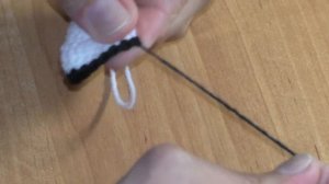 Вяжем крючком детский набор  Мастер Класс!  Часть 2(вяжем ушки,носик,глазки,шарфик).