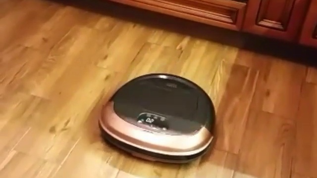робот пылесос смотреть онлайн