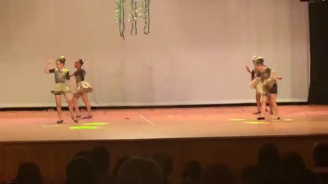 Academia de baile Alexander - Clausura 2019 - Juanita Osorio Arias смотреть онлайн