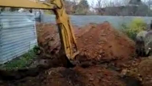 Автоэкскаватор Isuzu Elf vs Hidromek смотреть онлайн