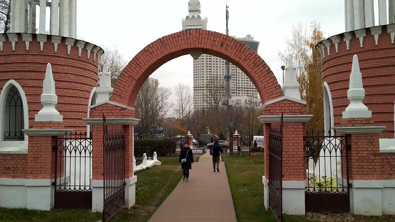 Усадьба Воронцово в Москве (ЮЗАО), Воронцовская дубрава, Воронцовские пруды и парк, золотой октябрь