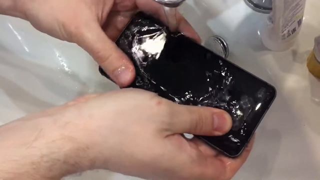 LG G6 помыли под водой смотреть онлайн