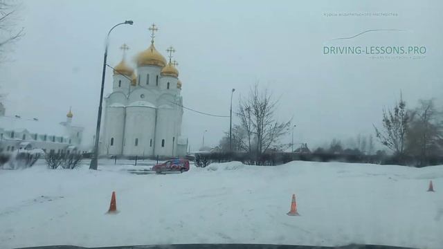 Простое и эффективное упражнение для постановки техники руления и ведения автомобиля взглядом. смотреть онлайн