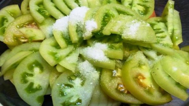 Зеленые помидоры Острые