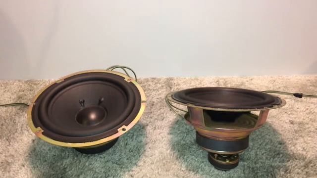 Sony FF-S100 Bass test смотреть онлайн