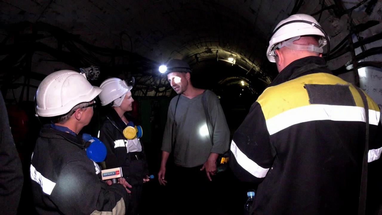 Сенатор от ЛНР Дарья Лантратова поздравила горняков с Днем шахтера